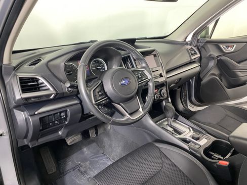 Used 2020 Subaru Forester Premium AWD/4WD image 2