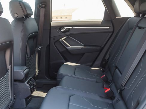 New 2025 Audi Q3 2.0T Premium image 18