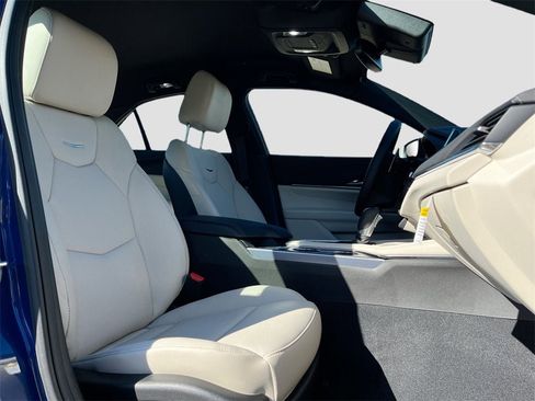New 2025 Cadillac CT4 Premium Luxury image 28