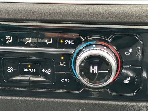 Used 2022 GMC Sierra 1500 Elevation w/ Elevation Premium Package image 29