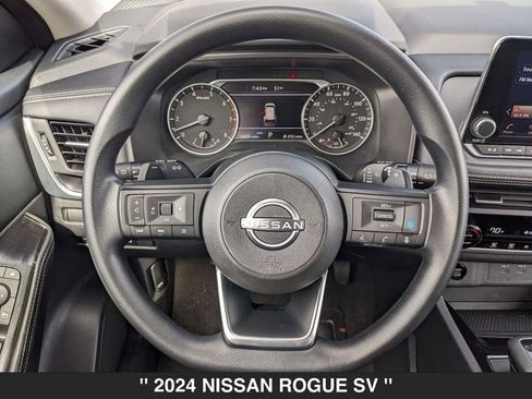 Used 2024 Nissan Rogue SV image 17