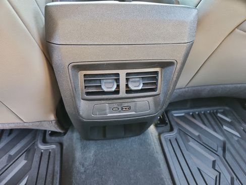 Used 2024 Chevrolet Colorado ZR2 image 36