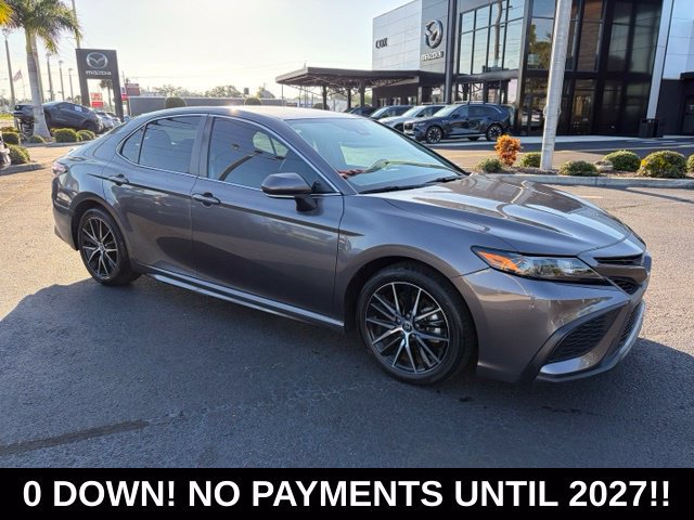 Used 2023 Toyota Camry SE FWD image 1