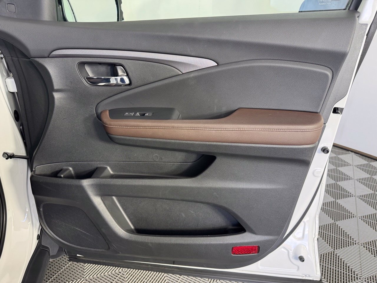 Used 2025 Honda Ridgeline RTL image 34