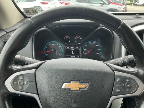 Used 2021 Chevrolet Colorado LT AWD/4WD image 7