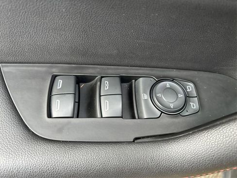 Used 2022 Chevrolet Blazer RS image 36