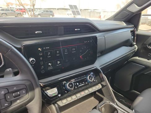 Used 2024 GMC Sierra 1500 AT4X image 24