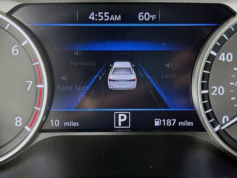 New 2025 Nissan Sentra SR image 17