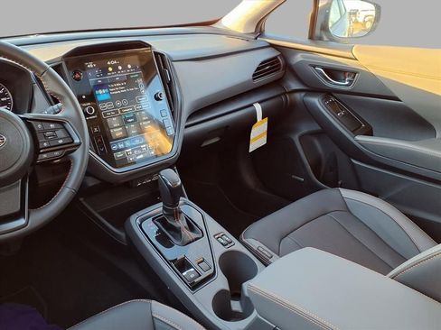 Certified 2025 Subaru Crosstrek 2.5i Limited w/ Crosstrek Mirror Package image 4