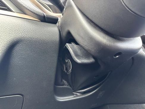 Used 2015 Jeep Cherokee Limited image 23