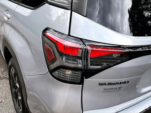 Used 2025 Subaru Forester Premium AWD/4WD image 20