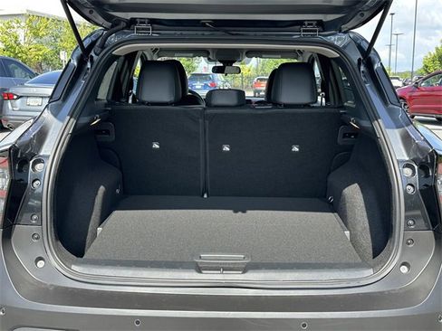 New 2025 Nissan Kicks SR image 13