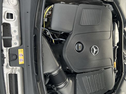 Used 2024 Mercedes-Benz C 300 4MATIC Sedan image 36