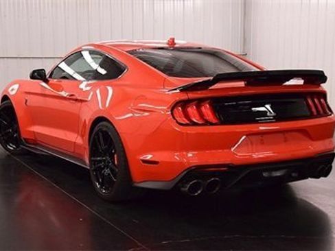 Used 2022 Ford Mustang Shelby GT500 w/ Handling Package image 5