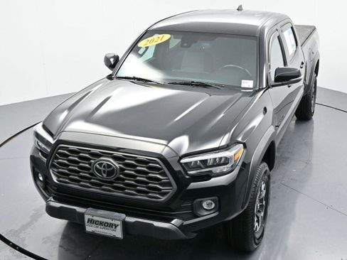 Used 2021 Toyota Tacoma TRD Off-Road image 37