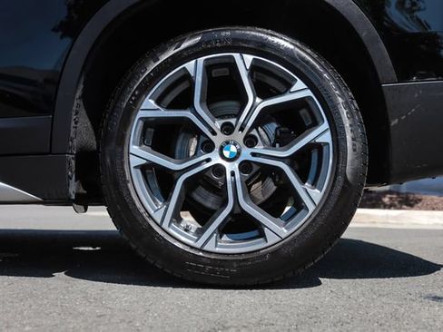 Used 2021 BMW X1 xDrive28i w/ Premium Package AWD/4WD image 17