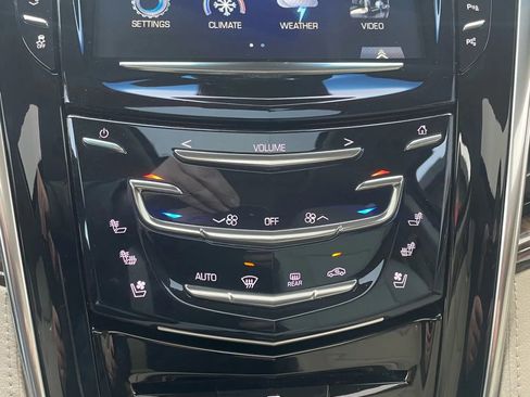 Used 2019 Cadillac Escalade ESV Luxury image 11