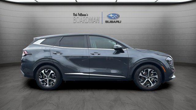 Used 2024 Kia Sportage EX FWD image 3