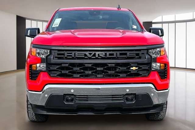 Used 2025 Chevrolet Silverado 1500 W/T w/ WT Value Package AWD/4WD image 2