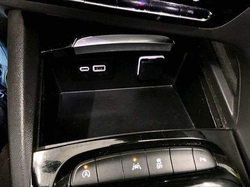 Used 2023 Buick Envision Essence w/ Sport Touring Package image 26