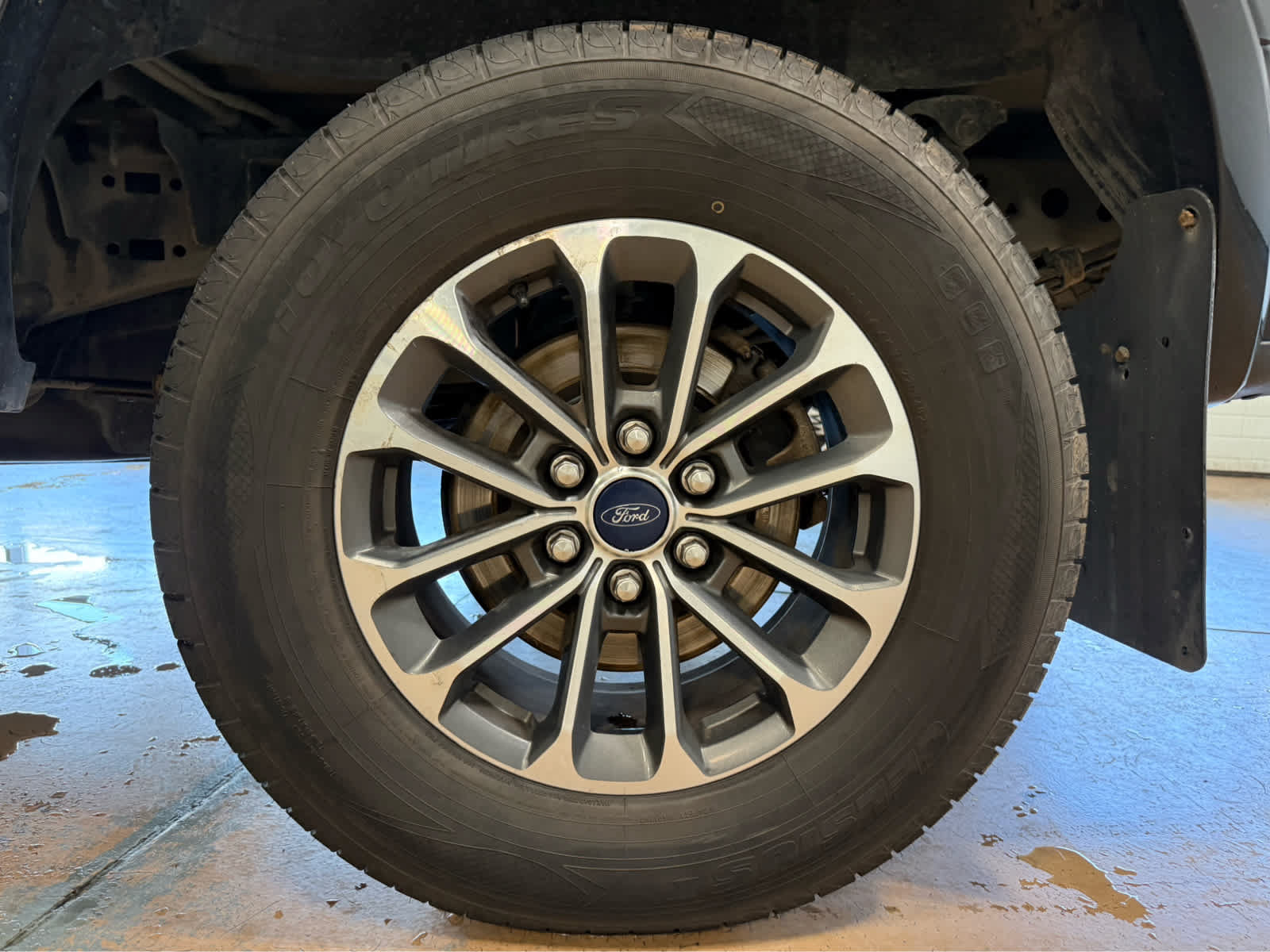 Used 2018 Ford F150 XLT w/ Equipment Group 302A Luxury AWD/4WD image 11