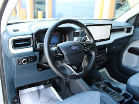 Used 2025 Ford Maverick XLT w/ XLT Luxury Package FWD image 13