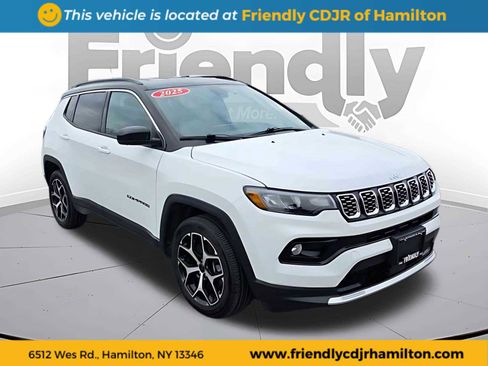 Used 2025 Jeep Compass Limited image 3