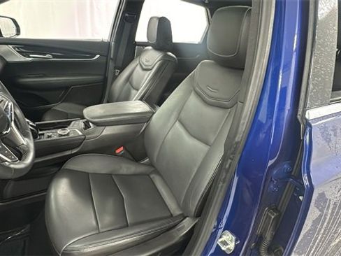 Used 2025 Cadillac XT5 Premium Luxury image 10