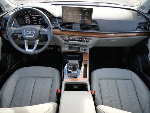 Used 2023 Audi Q5 2.0T Premium Plus w/ Premium Plus Package image 10