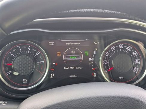 Used 2016 Dodge Challenger SXT image 23