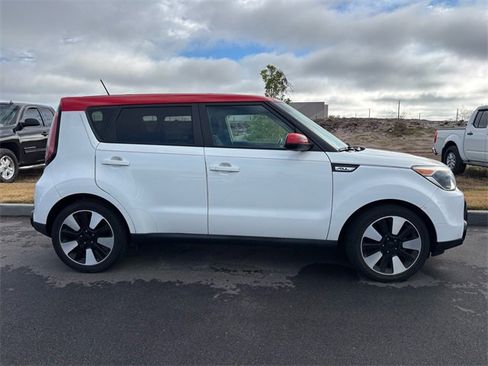 Used 2016 Kia Soul + w/ Designer's Package image 2
