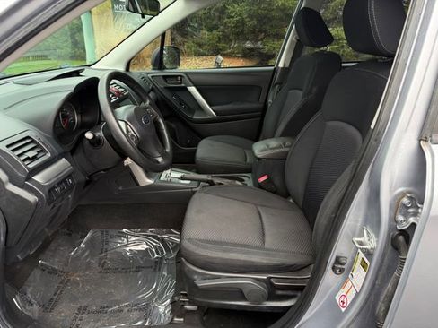 Used 2015 Subaru Forester 2.5i w/ Alloy Wheel Package image 6