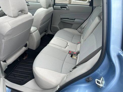 Used 2011 Subaru Forester 2.5X Premium AWD/4WD image 10