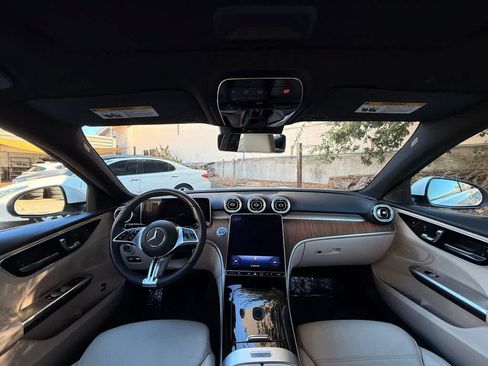 Used 2023 Mercedes-Benz C 300 Sedan image 10
