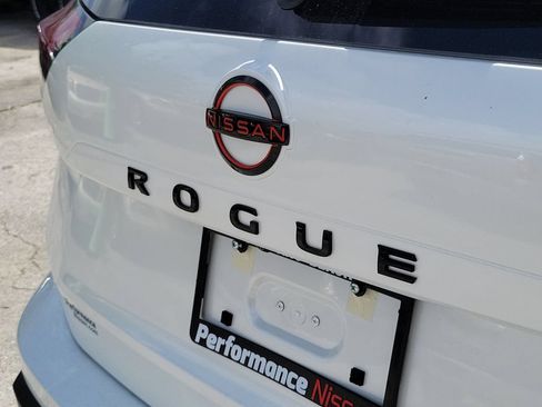 New 2026 Nissan Rogue SV AWD/4WD image 10