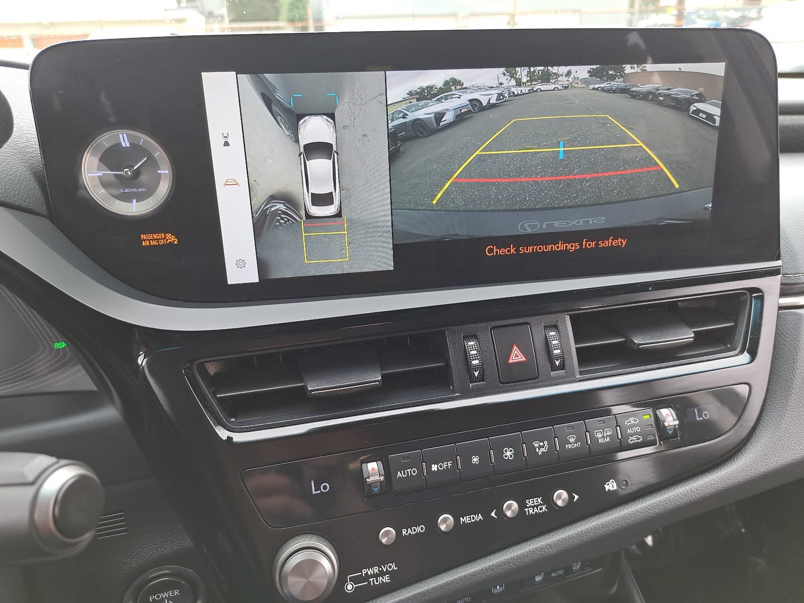 Used 2024 Lexus ES 300h w/ Accessory Package (Z1) FWD image 25