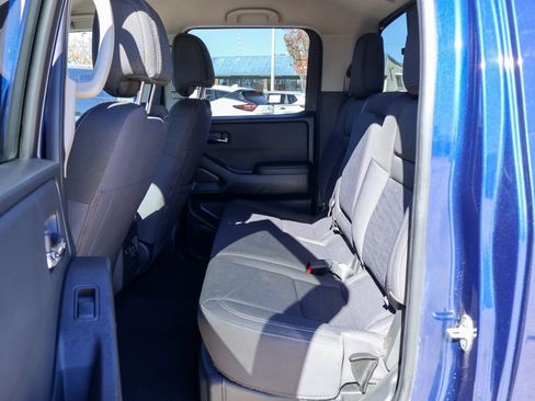 Used 2023 Nissan Frontier SV w/ SV Convenience Package image 9