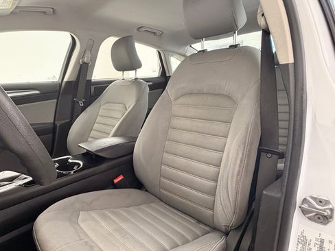 Used 2015 Ford Fusion S image 23
