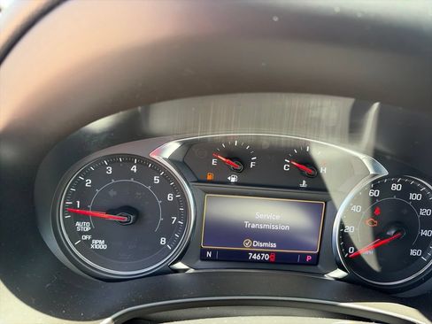 Used 2023 GMC Terrain SLT FWD image 15