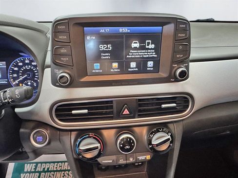 Used 2019 Hyundai Kona SEL AWD/4WD image 17