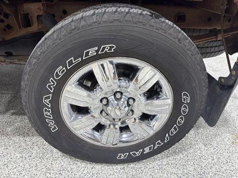 Used 2011 Ford F150 XLT w/ XLT Chrome Pkg AWD/4WD image 10