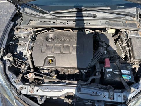 Used 2019 Toyota Corolla SE FWD image 21