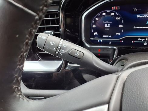 Used 2025 Chevrolet Silverado 2500 LT w/ Convenience Package image 26