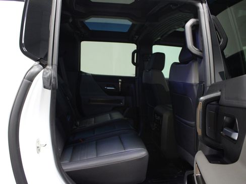 Used 2025 GMC Hummer EV 3X image 15