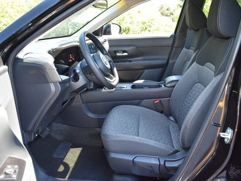 Used 2026 Nissan Kicks SV w/ SV Premium Package AWD/4WD image 13