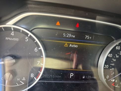 Used 2016 Nissan Murano SV w/ Premium Package AWD/4WD image 5