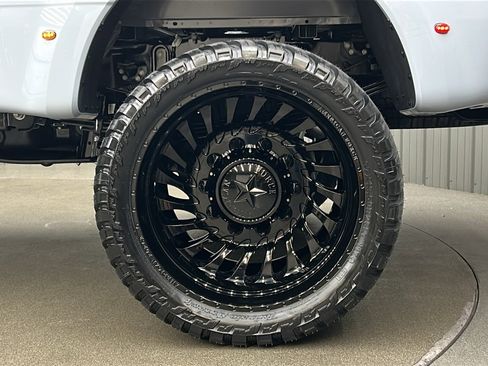 Used 2026 Ford F450 Platinum w/ Platinum Plus Package image 12