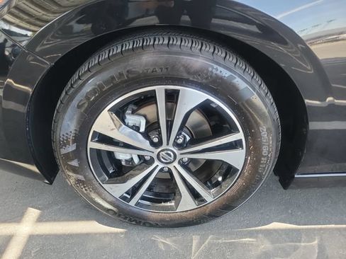 Used 2023 Nissan Sentra SV FWD image 31