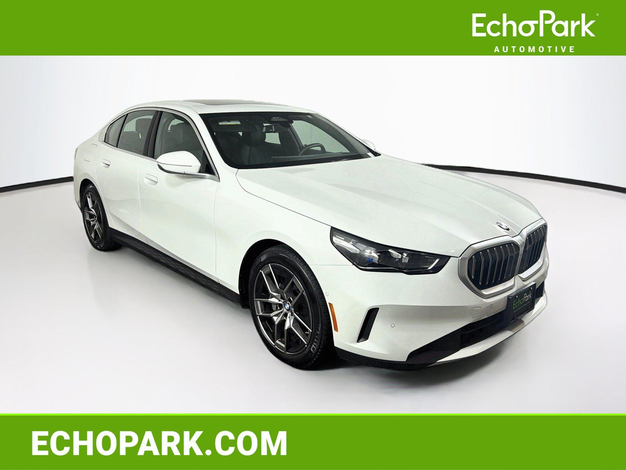 Used 2026 BMW 530i w/ Premium Package RWD image 1