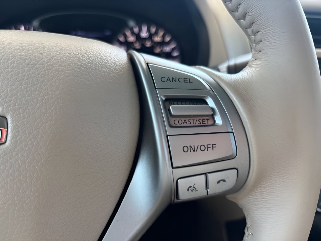 Used 2014 Nissan Altima 2.5 SV FWD image 17